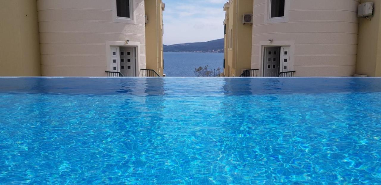 Adriadome Paradise Bijela Exterior photo